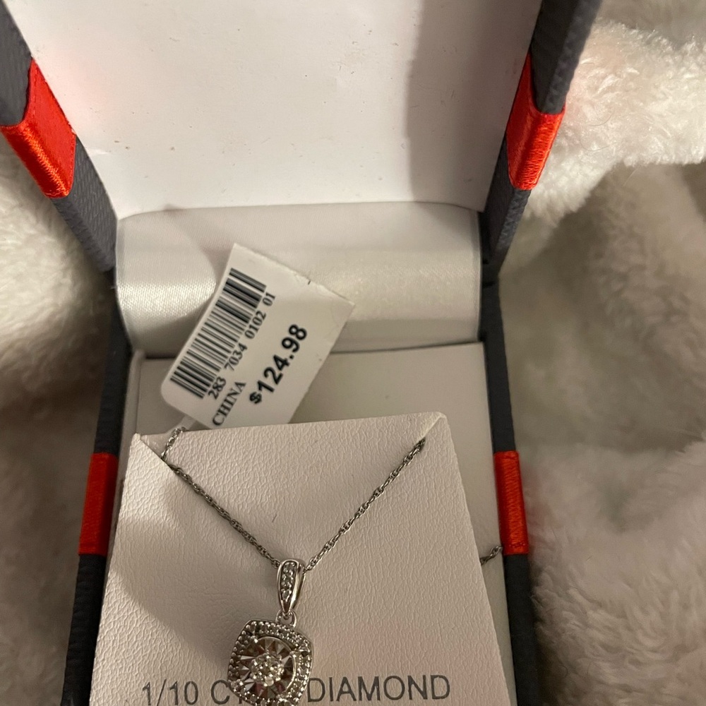 Elegant Silver Diamond Pendant Necklace